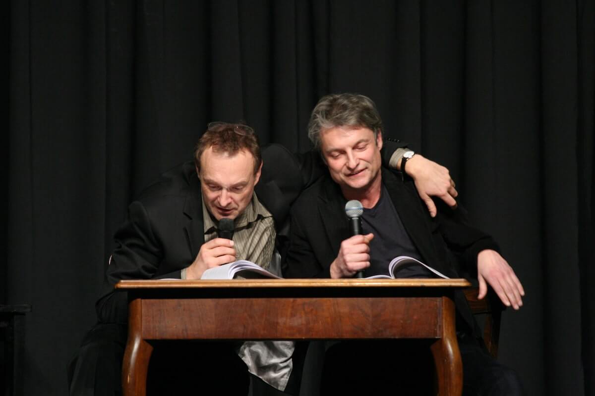 Hader & Dorfer lesen Indien