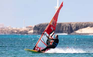 Björn Dunkerbeck - Born to Windsurf