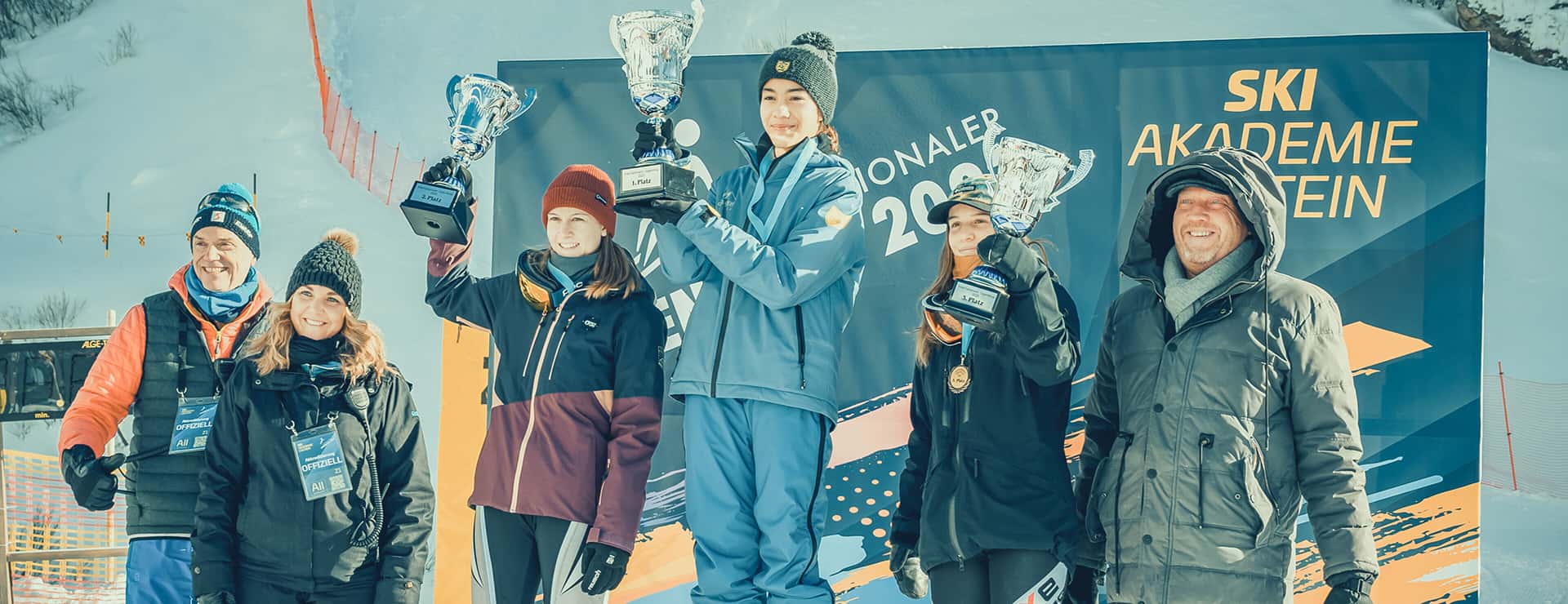 SCHOOL OF CHAMPIONS - Season 1 - Episode 1-8